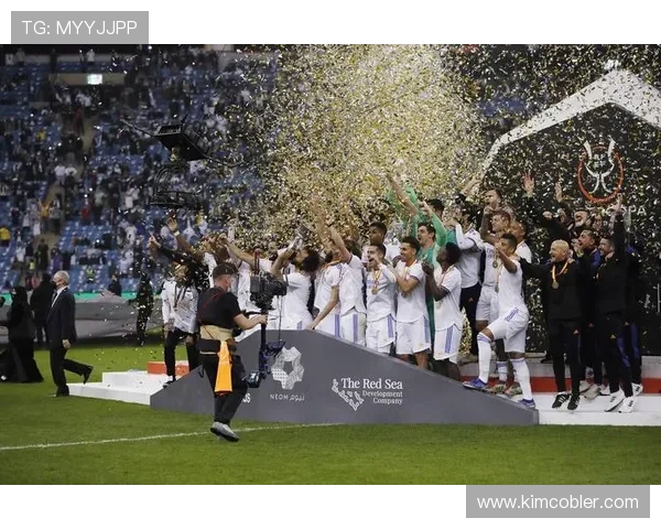 皇马防守稳定性下降原因显现,表现波动已逐步影响赛季竞争格局 皇马防守稳定性下降原因显现,表现波动已逐步影响赛季竞争格局