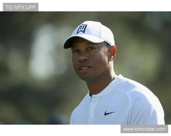 泰格伍兹居然在豪宅里开直播，奢华得让人差点忘了他是球场高手